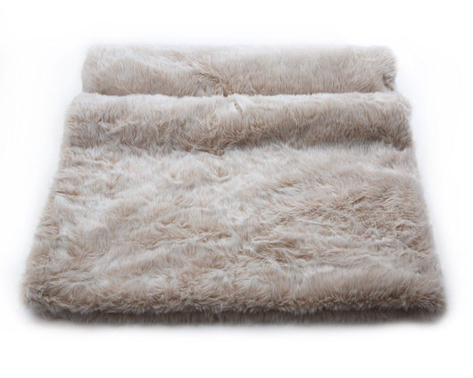 Sumptuous Contrasting Faux Fur Glossy Mink